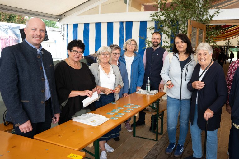 Altdorfer Wiesn 2025_Seniorennachmittag_2 Altdorfer Wiesn 2025_Seniorennachmittag_2